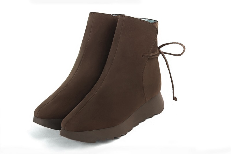 Chocolate brown women's ankle boots with laces at the back. Square toe. Low rubber soles. Front view - Florence KOOIJMAN